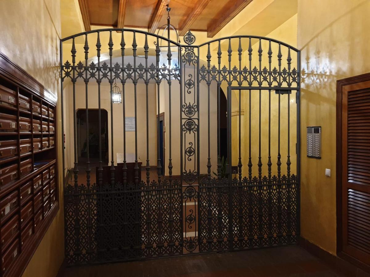 Santa Ana - Palacio Del Infantado Севилья Экстерьер фото